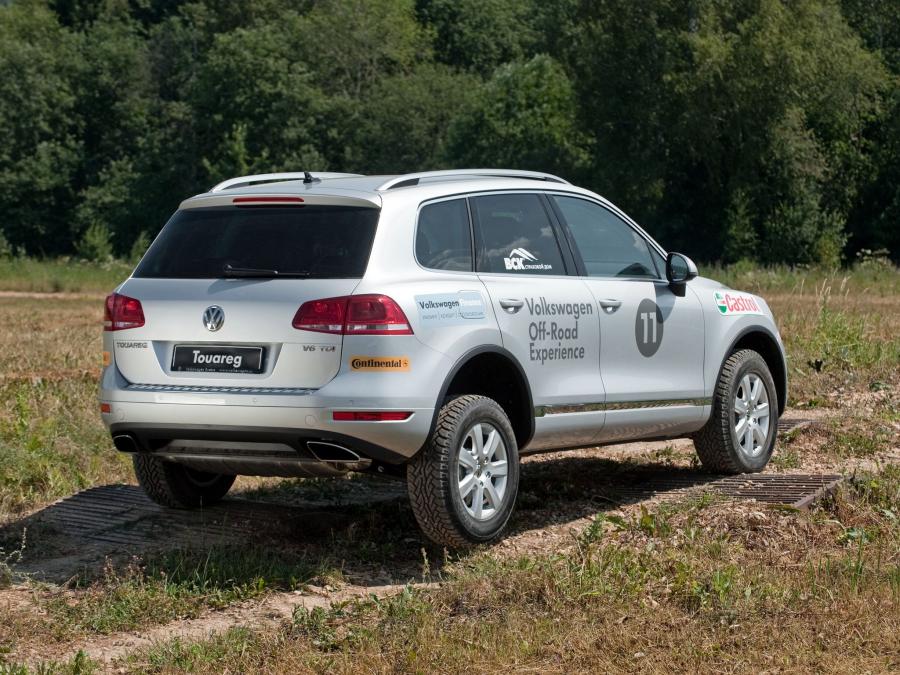  Volkswagen Touareg V6 TDi Terrain Tech Paket 2010 года  (фото 28 из 34)